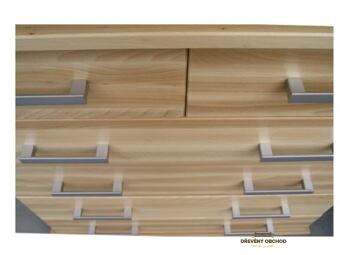 komoda buk šuplíky