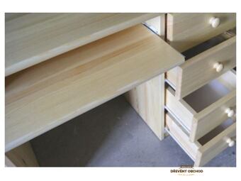 šuplíky psacího stolu z borovice